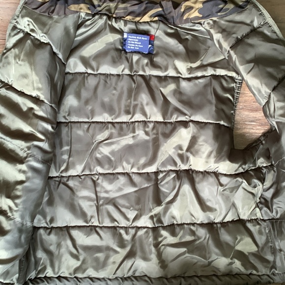 Kids Camo Vest - Picture 5 of 5